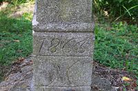 Kříž u studánky
