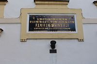 Pamětní deska básníka J. Zeyera