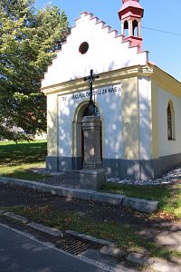 Průčelí kaple