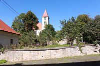 Pohled na kostel od jihu