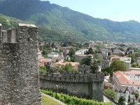 Bellinzona, pohled z hradu k jihu