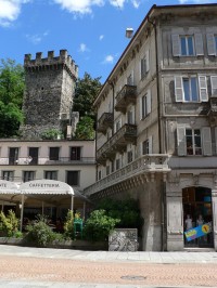 Bellinzona, hradební věž