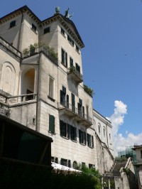 Isola San Giulio, palác