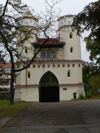Vlašimská brána, pohled od zámku