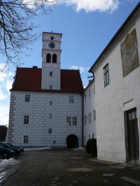 Žichovice zámek, budova s věží