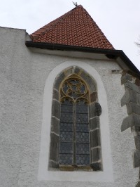 Zdouň, gotické okno 
