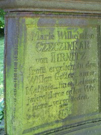 Petrovice, nápis na náhrobku