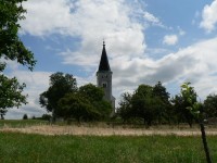 Hradešice, pohled na kostel od západu