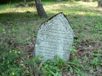 Podmokly, jeden z nejstarších náhrobků