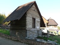 Chanovice, skanzen - roubená kolna