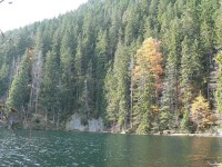 Černé jezero, jezerní stěna