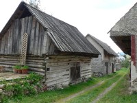 Štrba, dřevěné stodoly