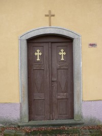 Sedlo, vchod do kaple