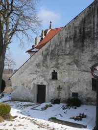 Bukovník, západní strana kostela
