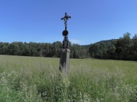Křížek u silnice do Nezamyslic