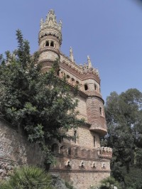 Castillo Monumento Colomares, stěna paláce