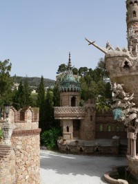 Castillo Monumento Colomares, další nádvoří