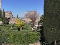 Alhambra, hradby Alcazaby