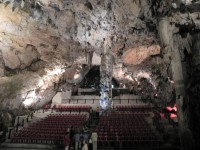 Gibraltar, hudební sál v jeskyni