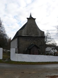 Nicov, západní stěna kostela