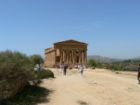 Agrigento, před chrámem Svornosti