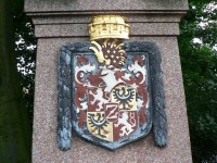 Žitava, český znak na pomníku v parku