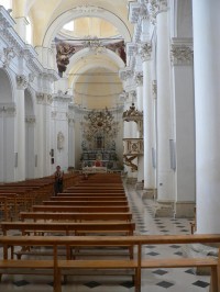 Noto, vnitřek kostela San Carlo al Corso