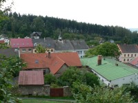 Lipnice nad Sázavou, pohled na obec od hradu