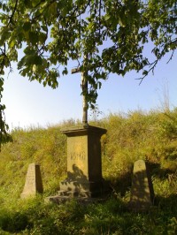 Bříza - pomníky na hrobech bitvy r. 1866