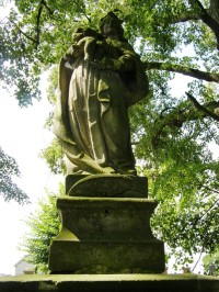 Chotělice - vyvýšenina Kamenec, pomník sv. Panny Marie