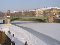 Eliščino nábřeží a Pražský most