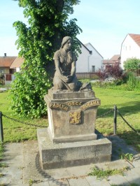 Blešno - pomník obětem válek