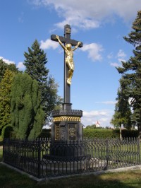 Bojiště na Chlumu - Ossarium, Furstenberský kříž