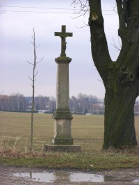 Kříž u Bašnic