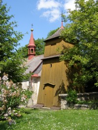 Bělá - kostel se zvonicí