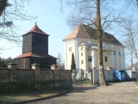 Borohrádek - kostel sv. Michaela Archanděla s dřevěnou zvonicí