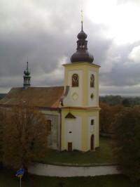 Uhersko - kostel Nanebevzetí Panny Marie