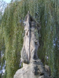Lomnice nad Popelkou - pomník obětí válek