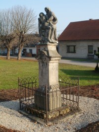 Vysoké Veselí - pomník sv. Panny Marie