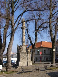 turistické rozcestí Týnec nad Labem - náměstí