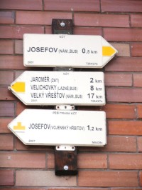 turistické rozcestí Josefov - vstup do podzemí