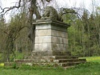 Dubno - pomník bitvy r. 1866, Spící lev