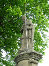 Chvalkovice - socha sv. Linharta
