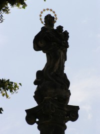 Javorník - sloup se sochou Pany Marie