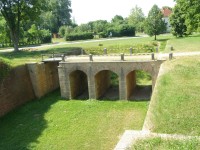 Pevnost Josefov - vykopaný most