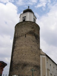 Žulová - kostel sv. Josefa s hradní věží
