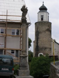 Žulová - kostel sv. Josefa se sochou Panny Marie