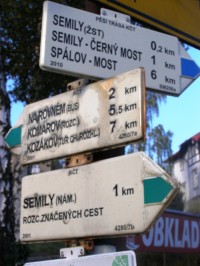 turistické rozcestí Semily - u přejezdu