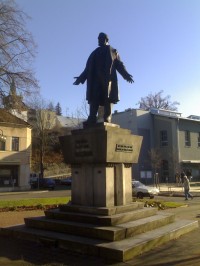 Semily - Riegrovo náměstí, socha F.L.Riegra