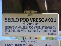 turistické rozcestí - sedlo Pod Vřesovkou